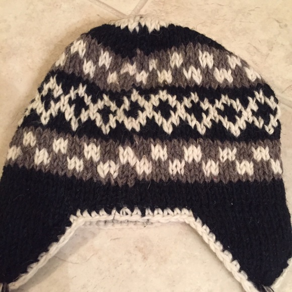 Winter hat - Picture 2 of 2