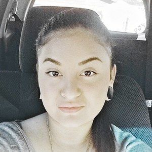 Meet your Posher, Yvette