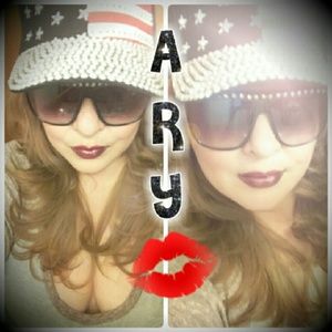 Meet your Posher, Ariadna