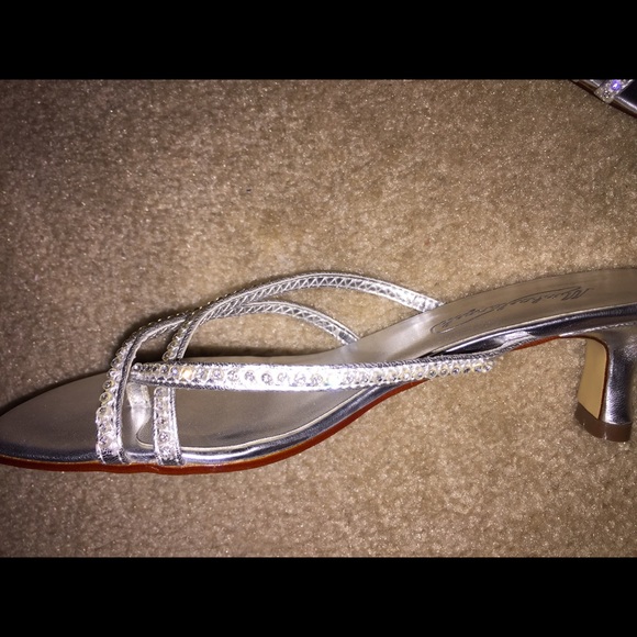 Heels - Picture 2 of 4