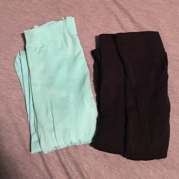4 pairs of tights