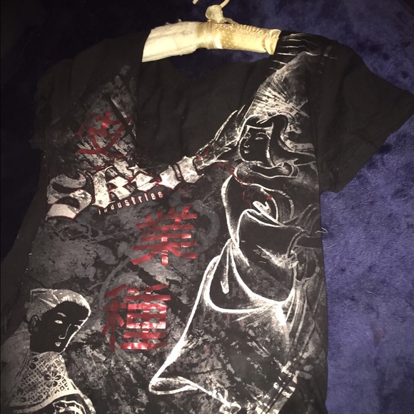 Skin industries tee shirt