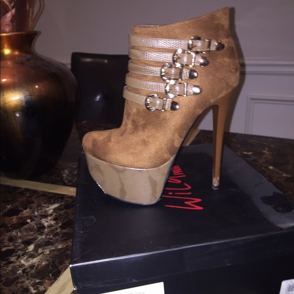 Brown/beige bootie