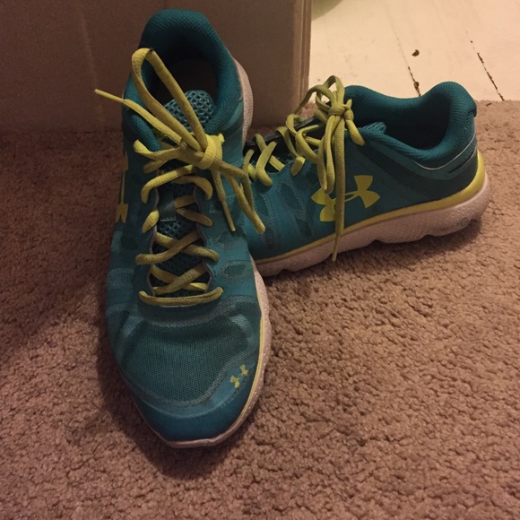 Under Armour micro g shoes