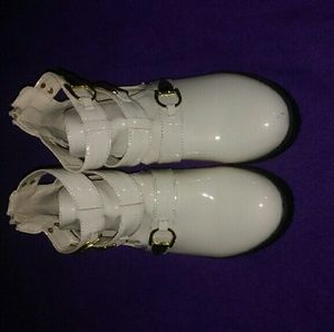 Like NEW half boots