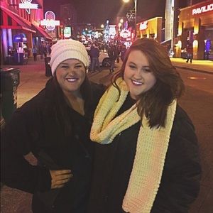 Meet your Posher, Mallory