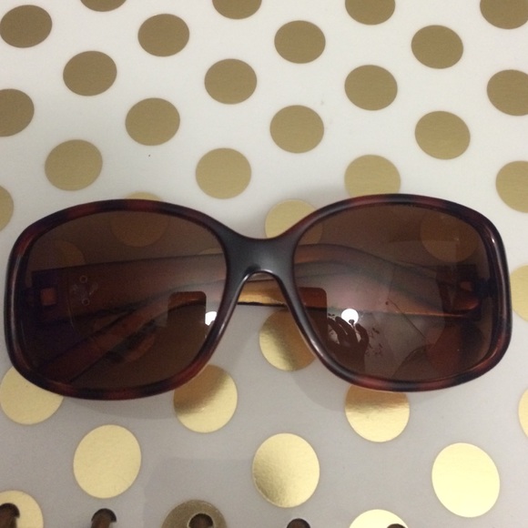 Steve Madden sunglasses