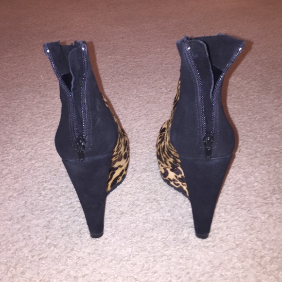 Kelsi dagger heels ankle booties - Picture 2 of 4