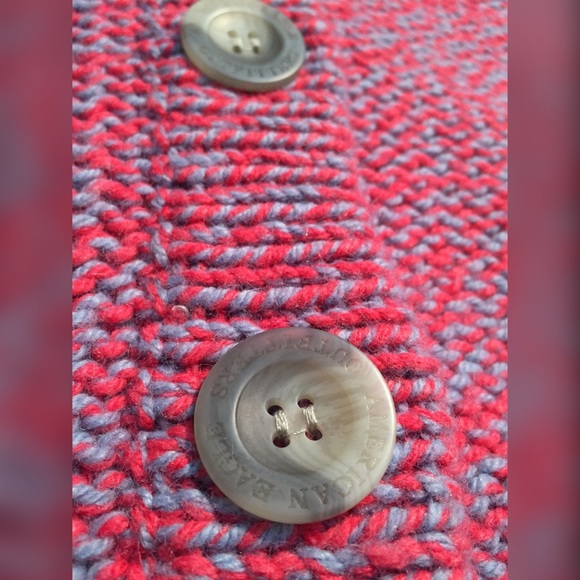 Authentic AMERICAN EAGLE sweater. - Picture 2 of 4