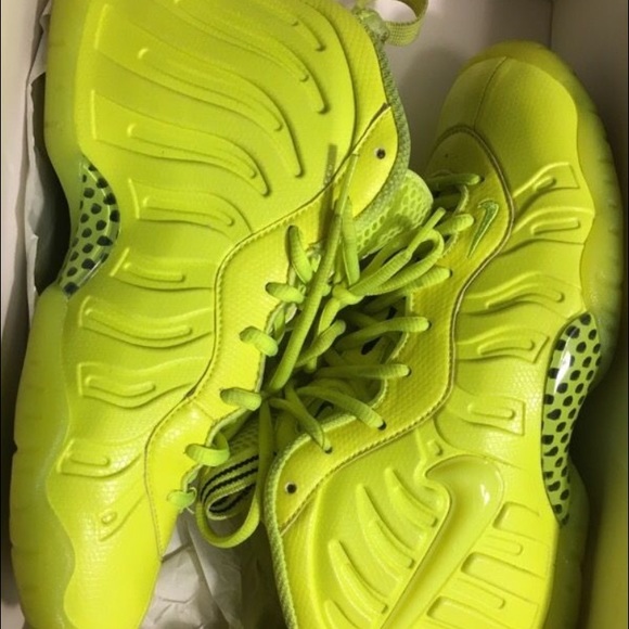 Foamposite Pro Volt Size 7