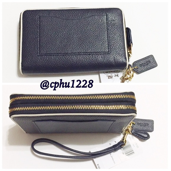🚫Sold🚫🆕 Coach Phone Wallet (Navy) - Picture 4 of 4