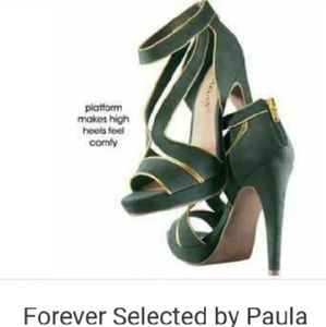 BRANDNEW. Forever high heels