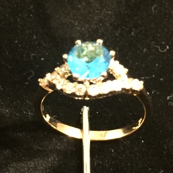 🌺SOLD🌺 Jewelry ring size 7 bathed in 14kt gold