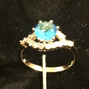 🌺SOLD🌺 Jewelry ring size 7 bathed in 14kt gold