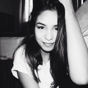 Meet your Posher, Yasmine