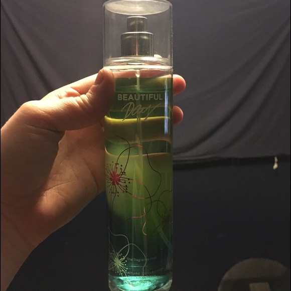 Discounted!! 💙🎆 Beautiful day perfume