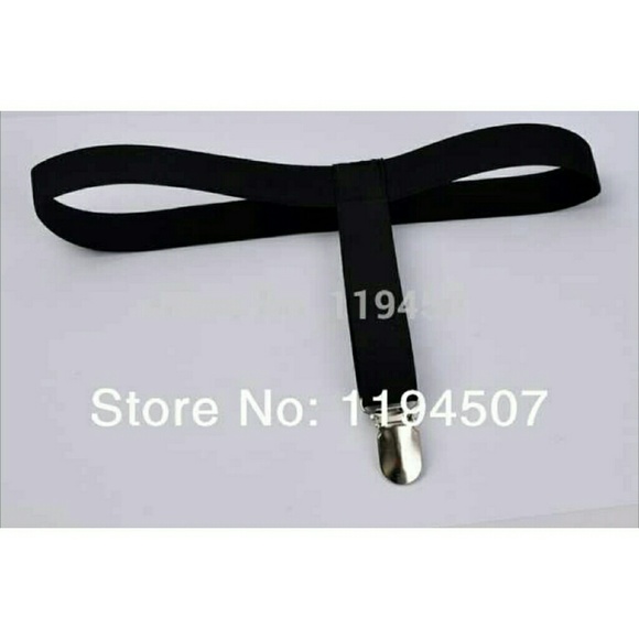 SOLD 🚫Black leg garters - Picture 2 of 3