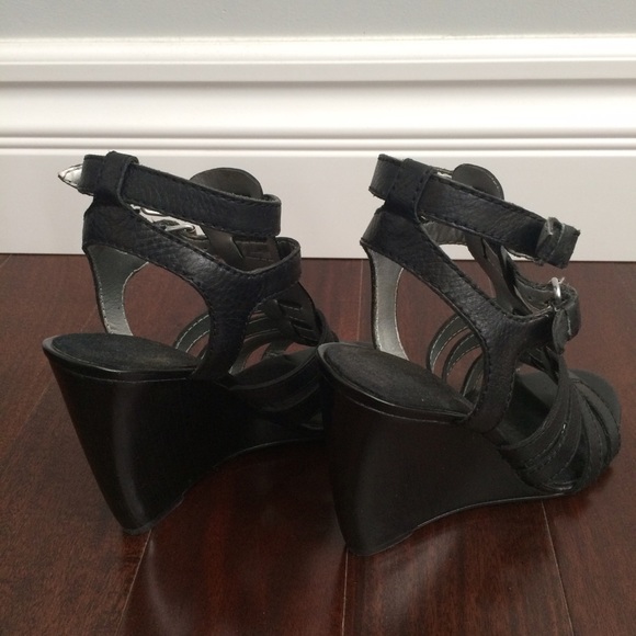 Nine West Gladiator Wedges - Picture 2 of 3