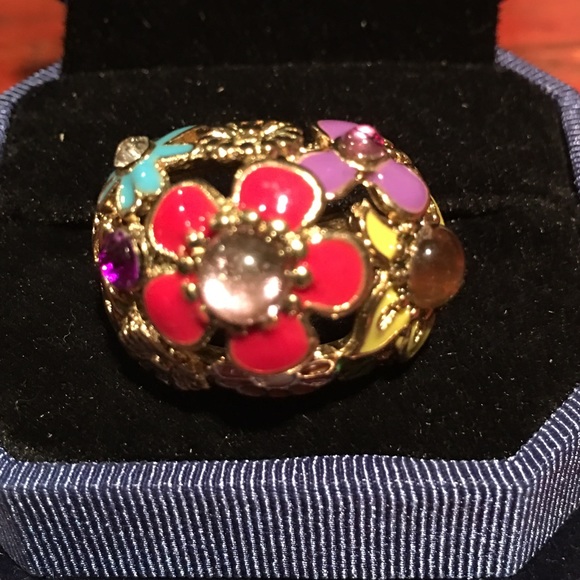 Colorful Fashion ring with colored stones. BNWT.