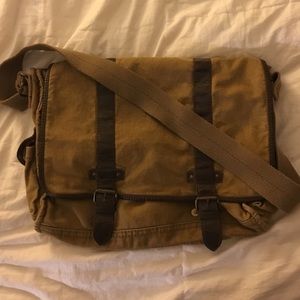Cross body messenger bag