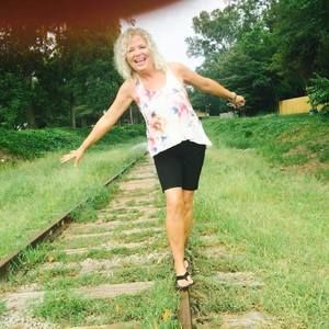 Meet your Posher, Kim