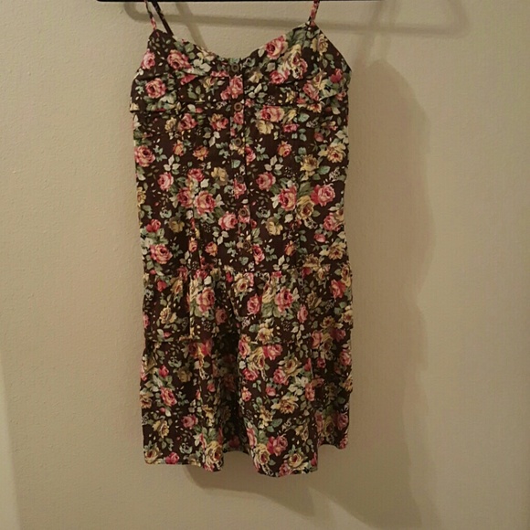 Floral / Ruffle Dress