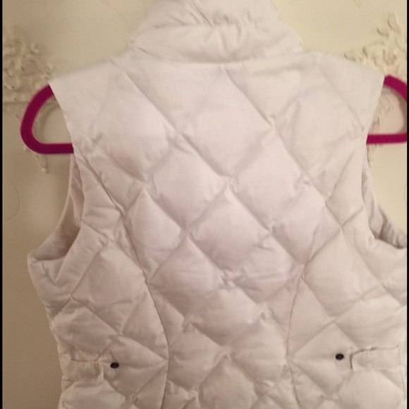 🎁White Small Eddie Bauer Down Puffer Vest🎁 - Picture 4 of 4