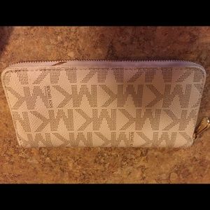 Michael Kors wallet