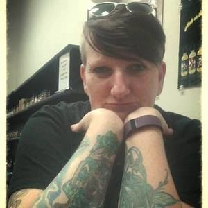 Meet your Posher, Lorie