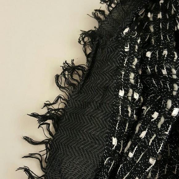 Loop Infinity Scarf - Picture 3 of 3