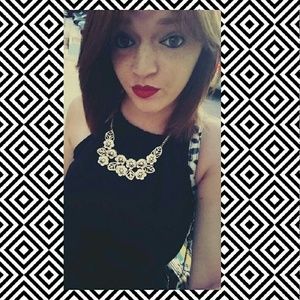 Meet your Posher, Alexandra