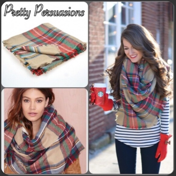 SOLD OUT💞NWT Multicolored Plaid Frayed Wrap Scarf - Picture 2 of 4