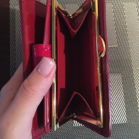 (SOLD) Louise Vuitton Wallet Extra Pictures - Picture 2 of 4