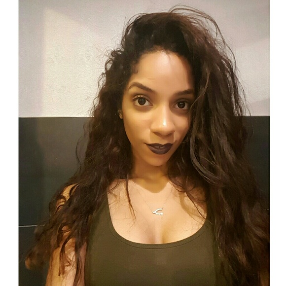 Meet your Posher, Claire - Picture 3 of 4