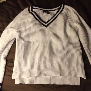 Gap sweater