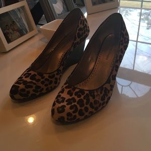 Adrienne Vittadini Leopard wedges