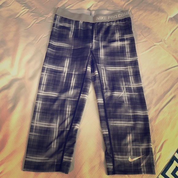 Nike Pro Combat compression leggings