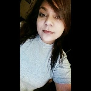 Meet your Posher, Lorena