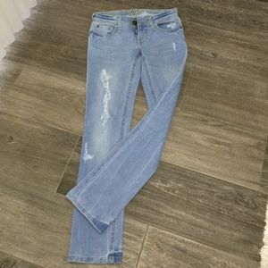 DL1961 denim; style: KATE Cropped Chaos size 24