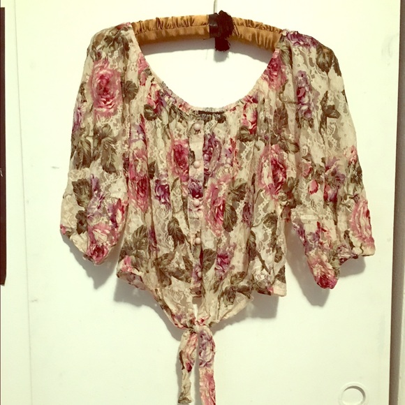 Rue 21 top