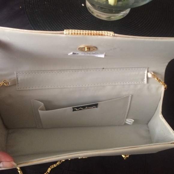 Cream Bling Clutch nwot - Picture 3 of 4