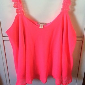 Hot coral flowy tank top