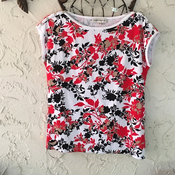 Pretty pattern cotton top