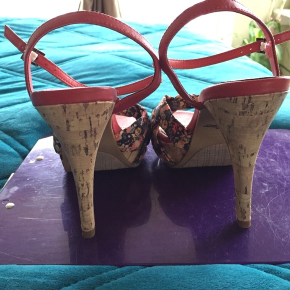 High heels - Picture 2 of 4