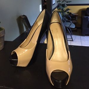 BCBGeneration black and tan pep toe Hells size 7