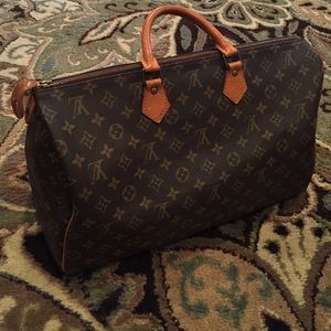 Louis Vuitton Speedy 40
