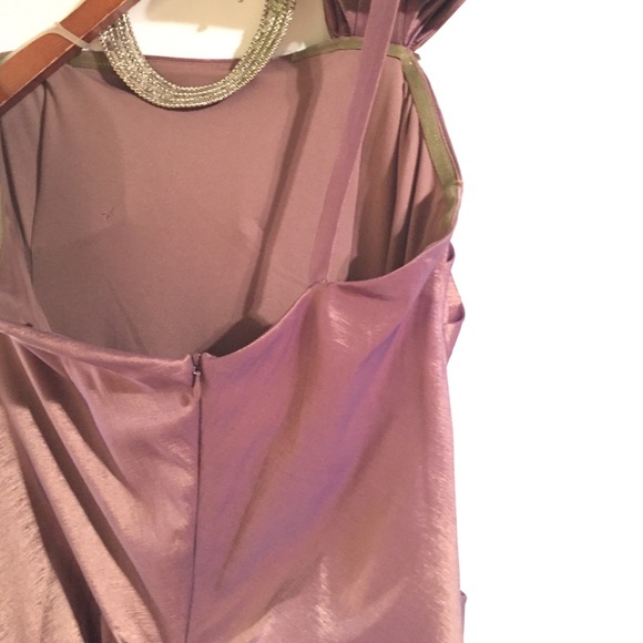 Formal dress - Picture 4 of 4