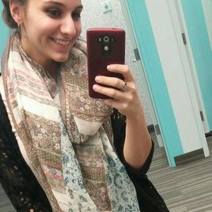 Meet your Posher, Deanna