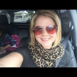 Meet your Posher, Maria