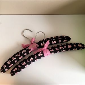 NWOT Vera Bradley Pink Elephants Padded Hangers